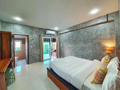 발코니와 바다 전망이 있는 디럭스 더블룸 — Life koh tao resort